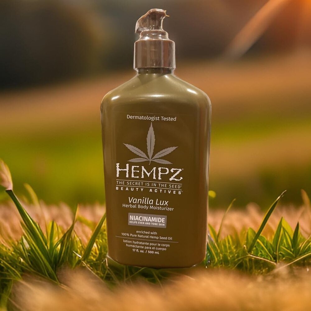 Hempz Vanilla Lux Herbal Body Moisturizer 17 oz